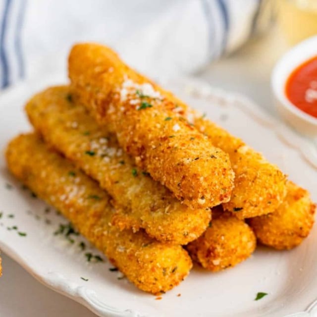 MOZZARELLA STICKS.