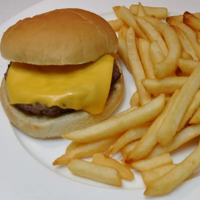 CHEESEBURGER & FRIES.