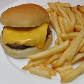 CHEESEBURGER & FRIES